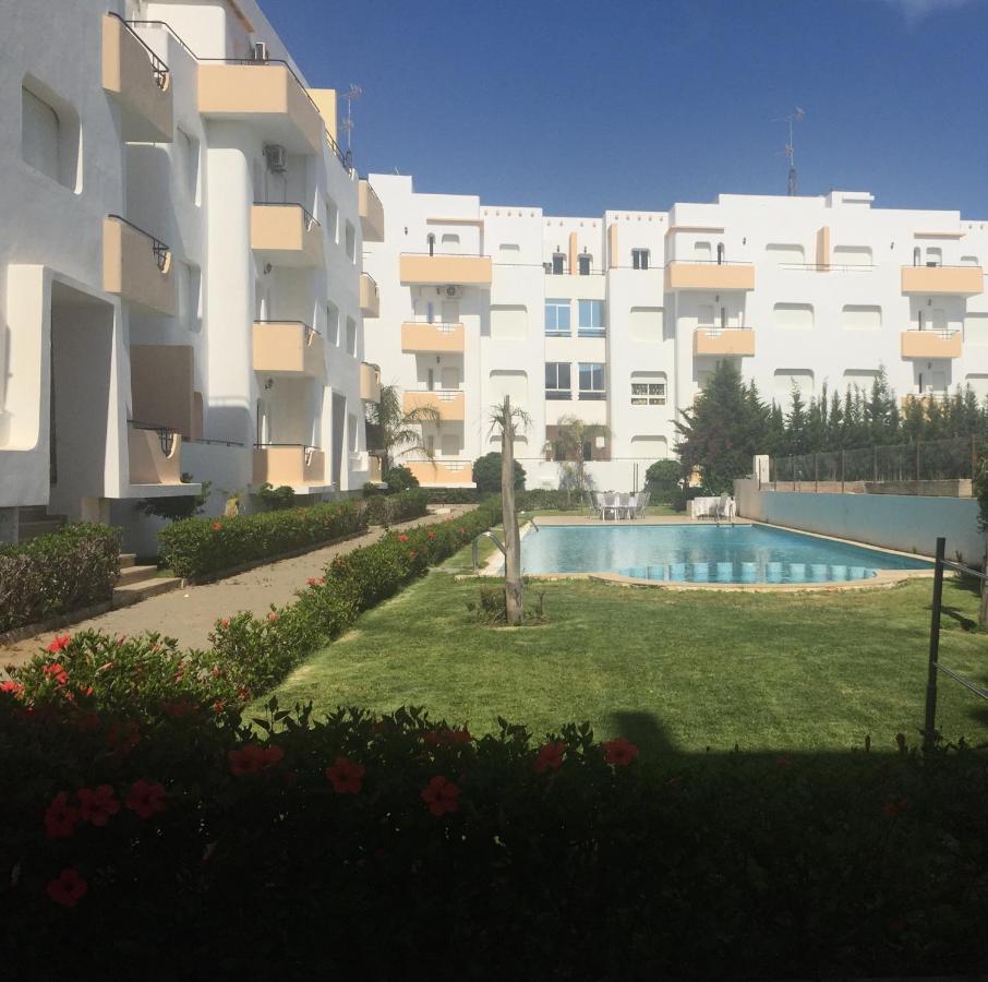 Appartement Avec Piscines, Vue Sur Mer Et Acces A La Plage A Achakar Hill, Tanger. Exteriör bild